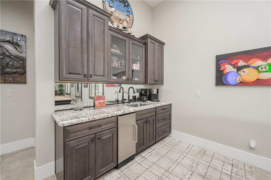 5645 S Chickasaw Avenue