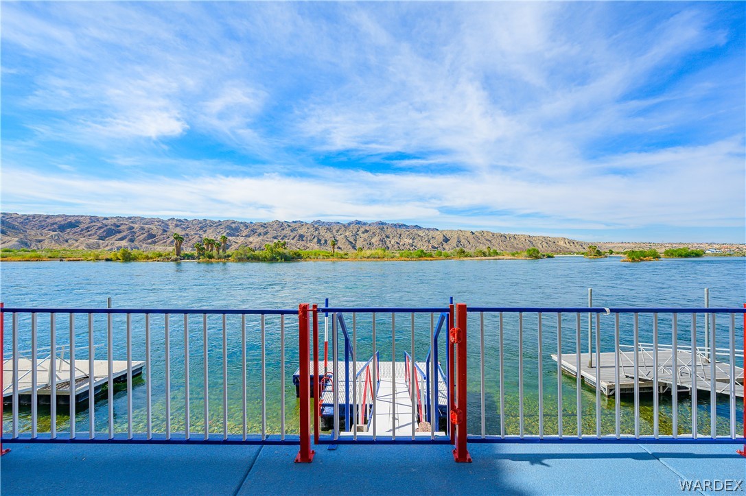 1811 Riverside Drive