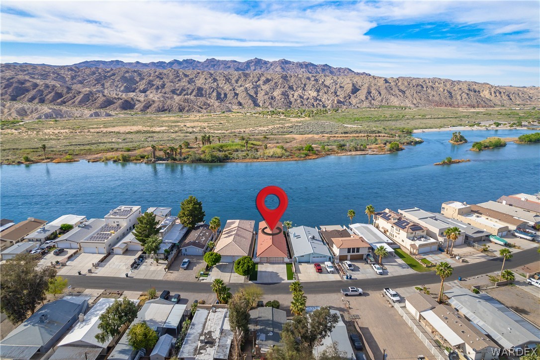 1811 Riverside Drive