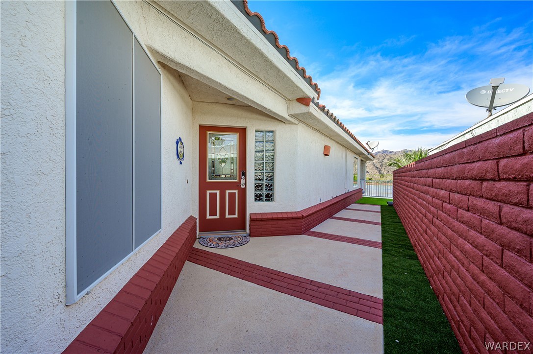 1811 Riverside Drive