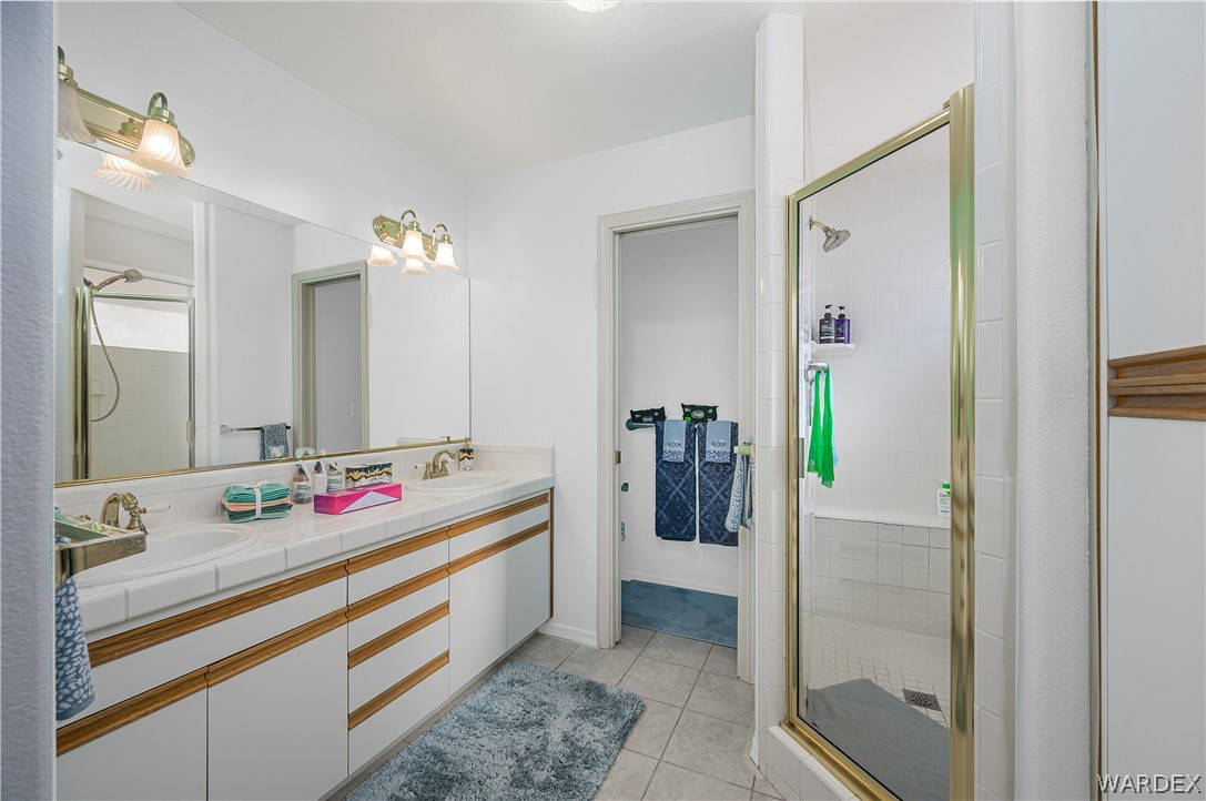 1811 Riverside Drive