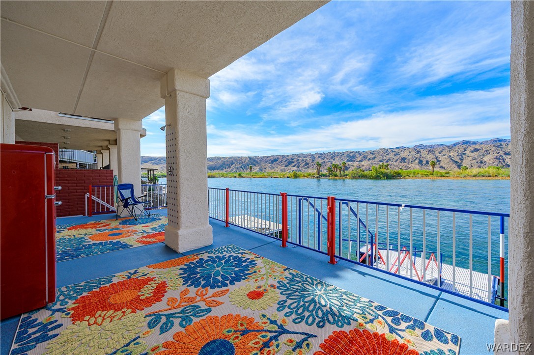 1811 Riverside Drive