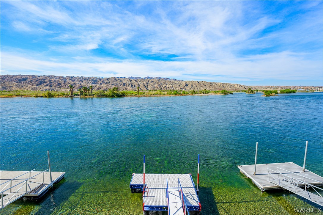 1811 Riverside Drive