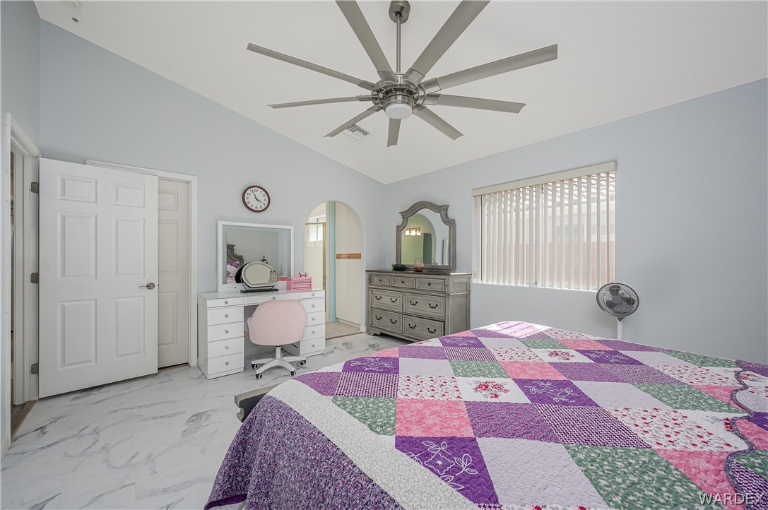 1811 Riverside Drive