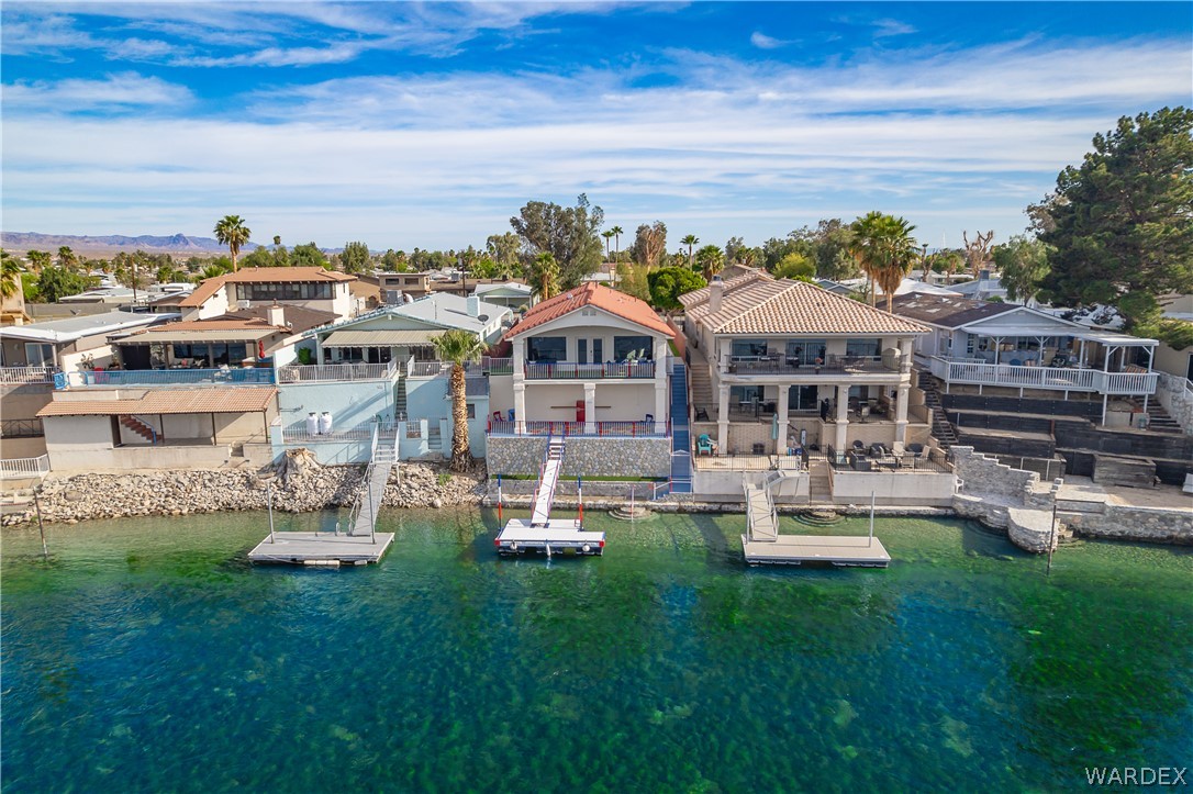 1811 Riverside Drive