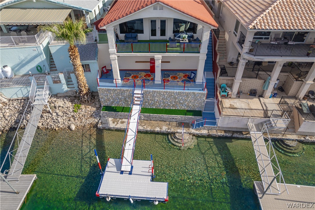 1811 Riverside Drive