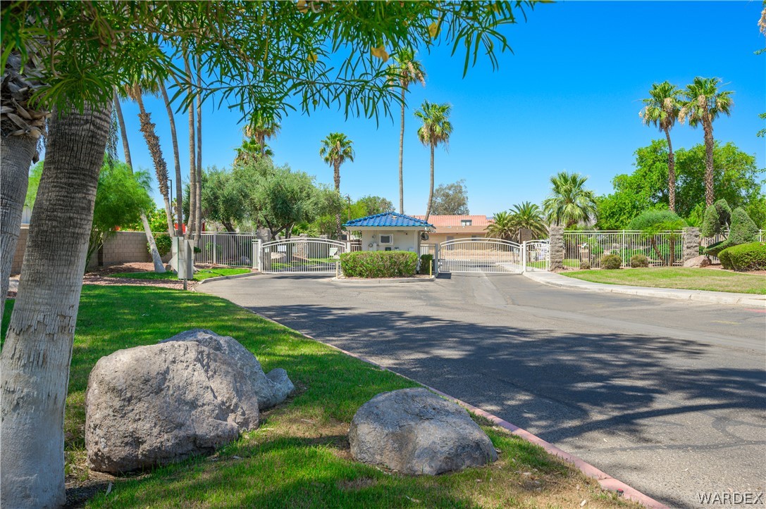 1800 Clubhouse Drive Unit F62