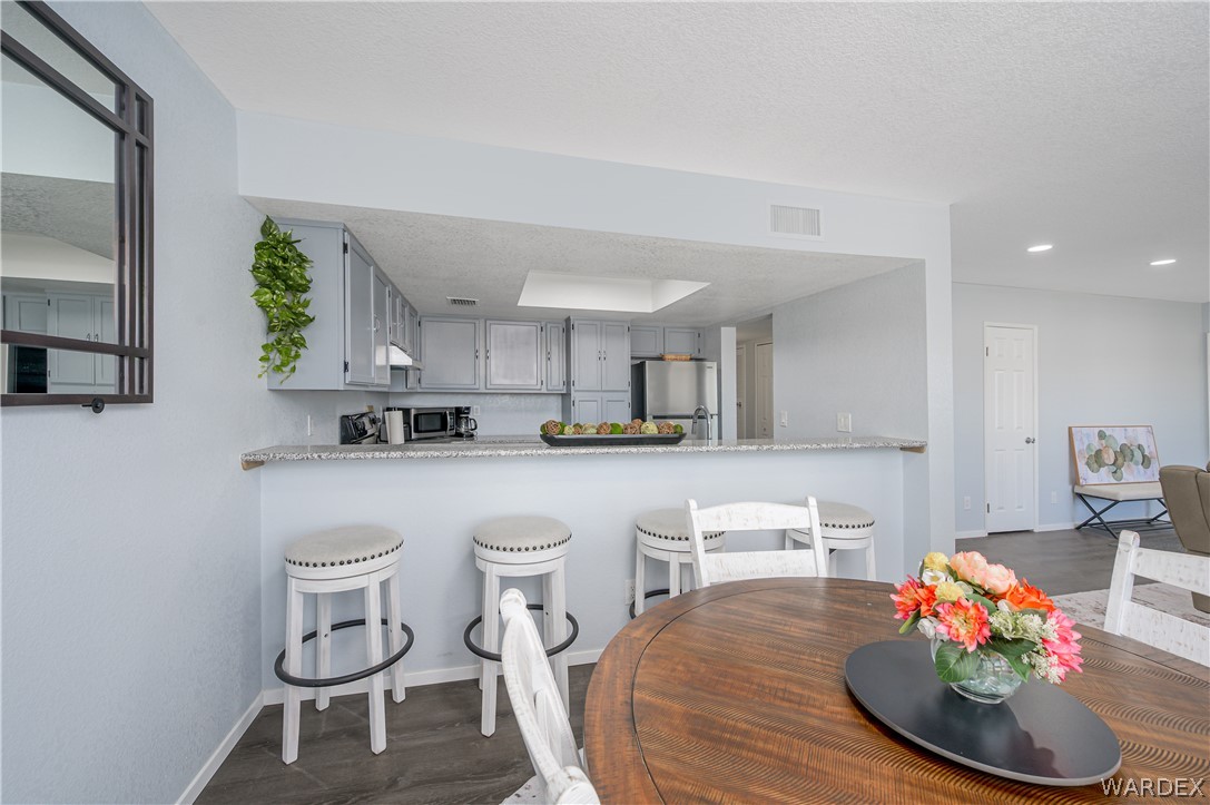 1800 Clubhouse Drive Unit F62