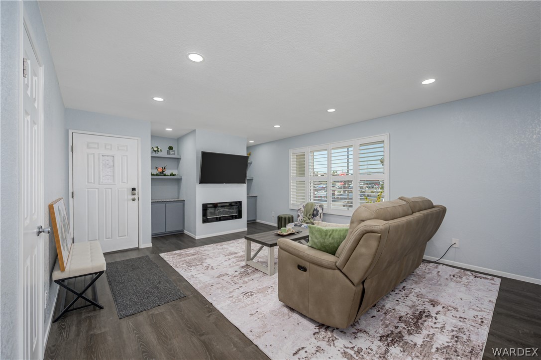 1800 Clubhouse Drive Unit F62