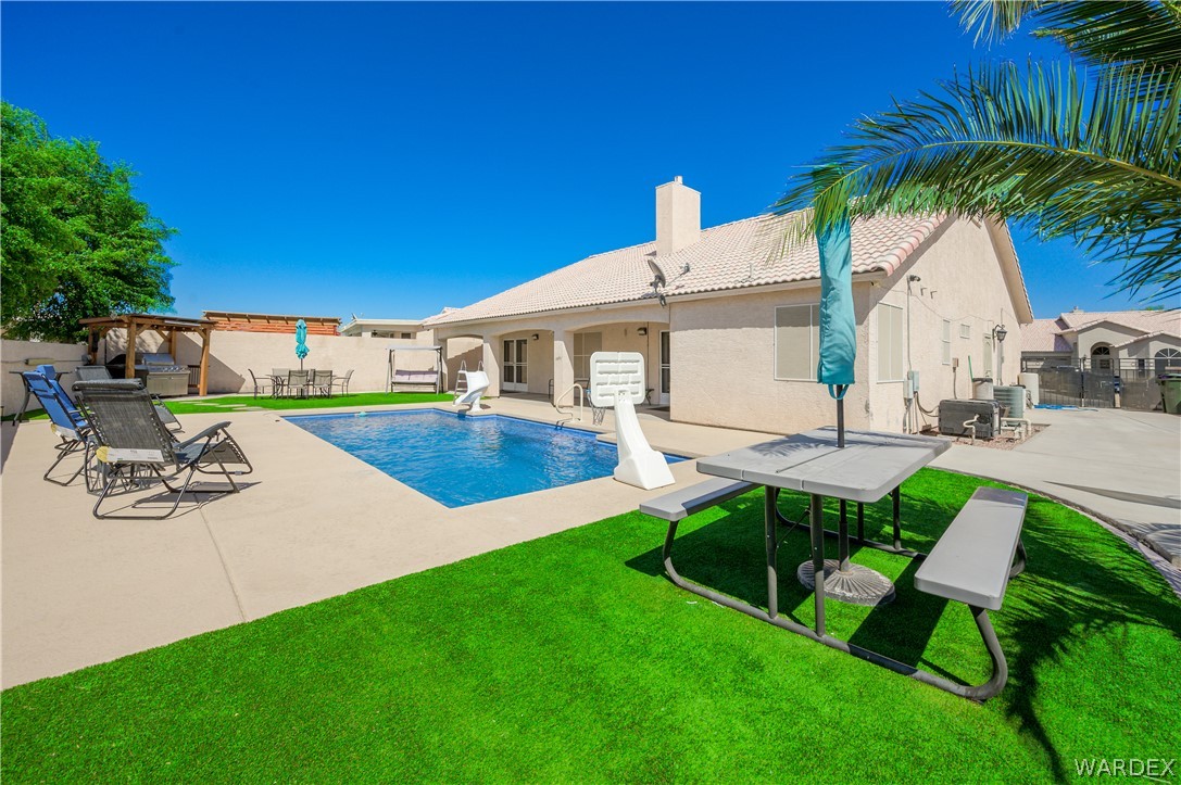 1951 E Pyramid Lake Place