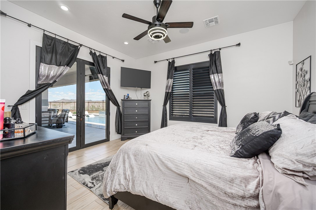 2717 Port Isabel Way