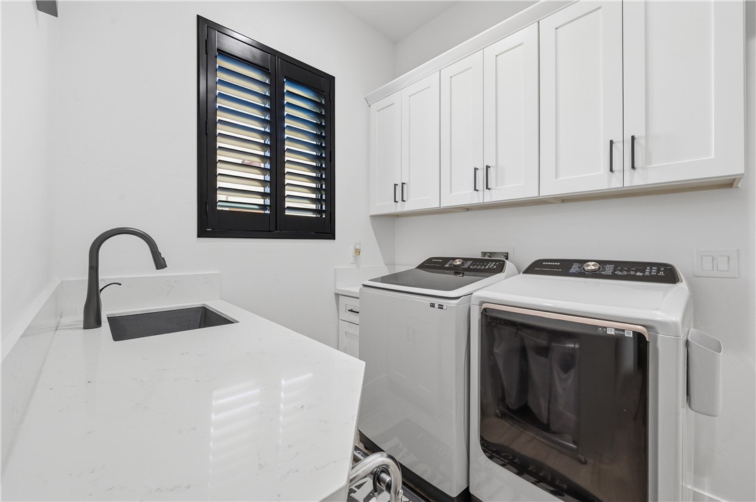 2717 Port Isabel Way