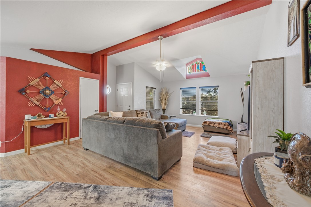 2016 E Hackamore Drive