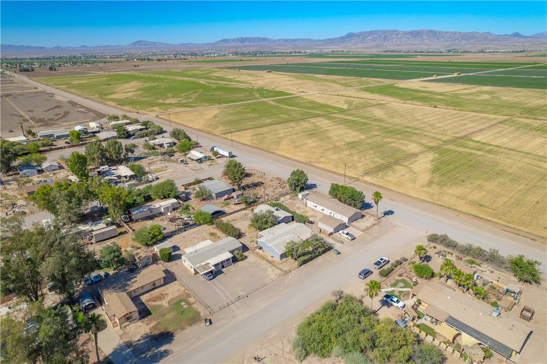 2016 E Hackamore Drive