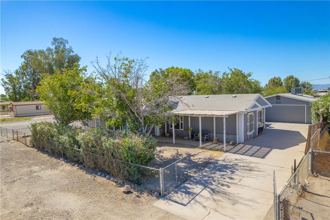 2016 E Hackamore Drive