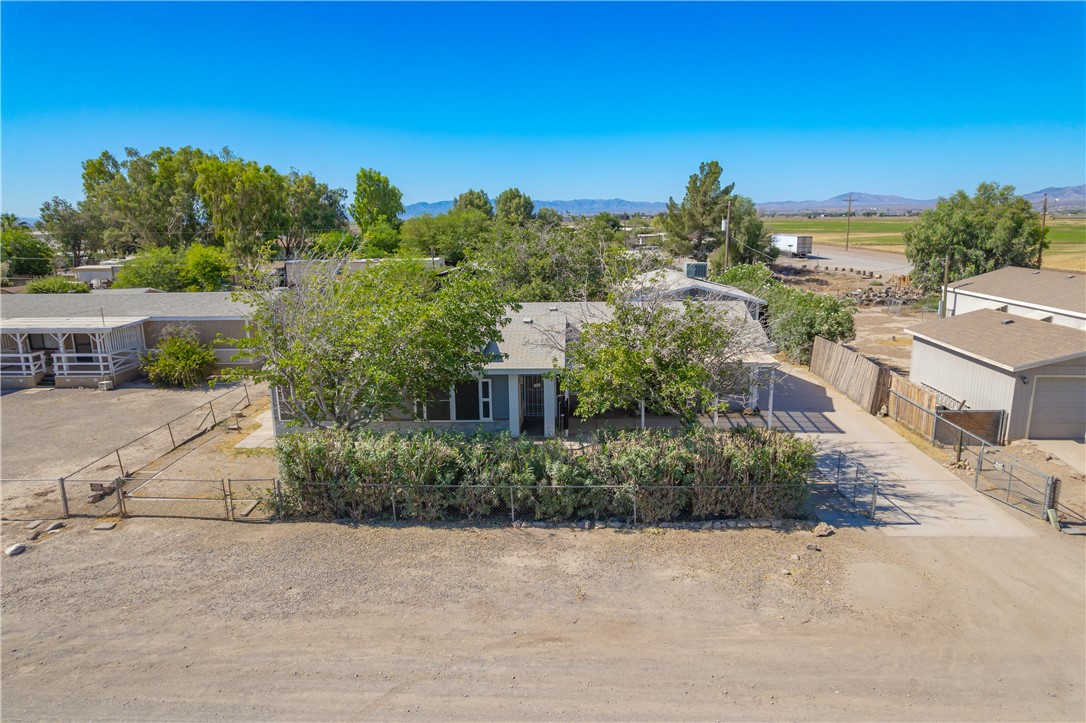 2016 E Hackamore Drive