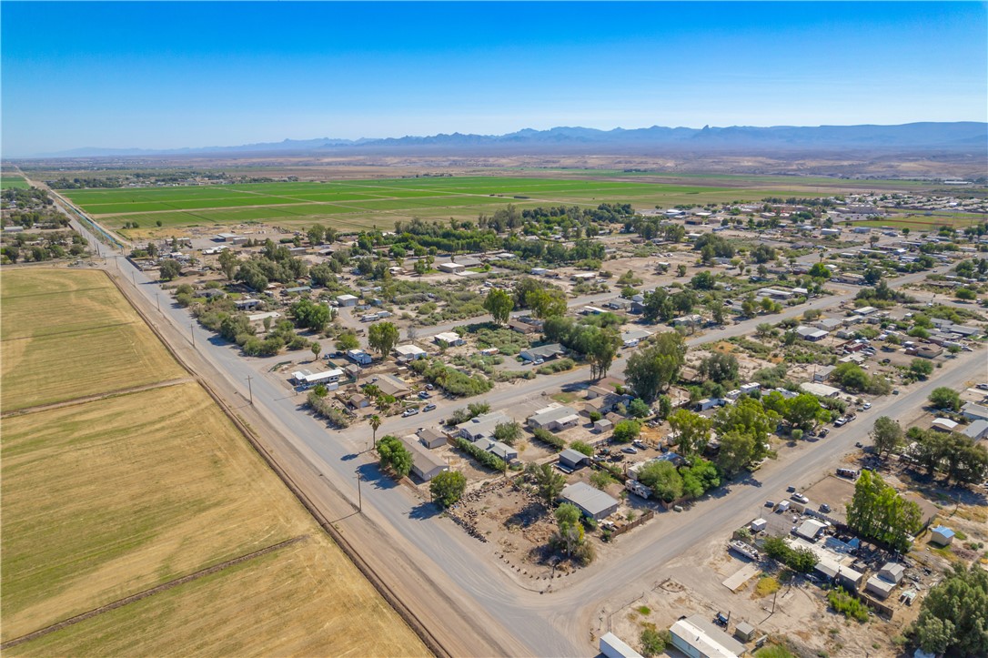 2016 E Hackamore Drive