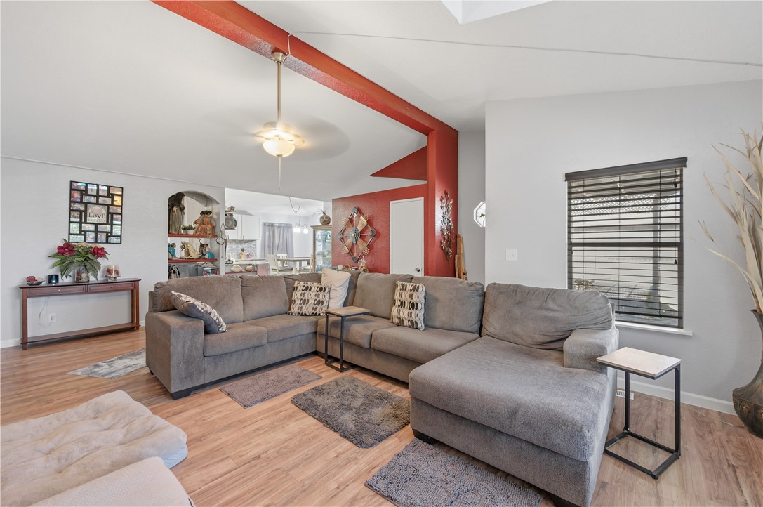 2016 E Hackamore Drive