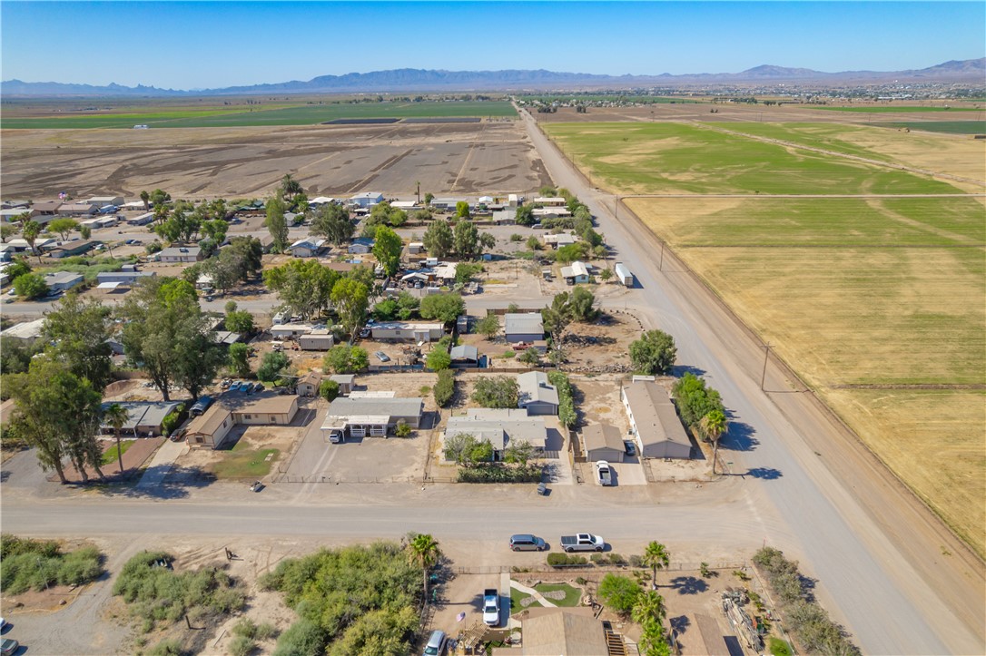 2016 E Hackamore Drive