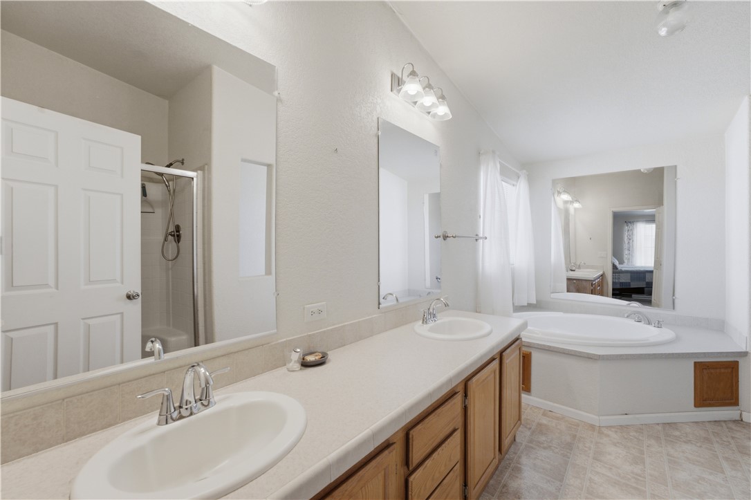 30 W Calico Drive