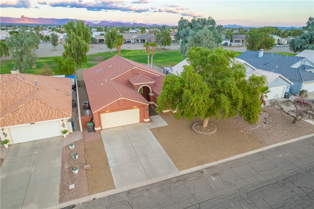 5708 S Desert Lakes Drive