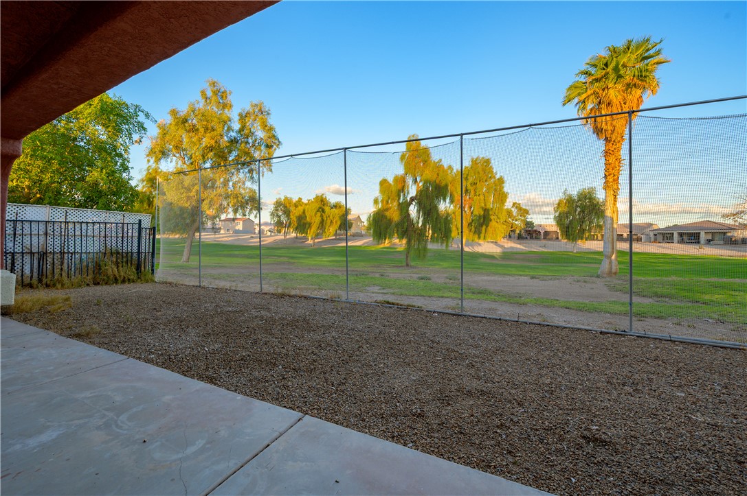 5708 S Desert Lakes Drive