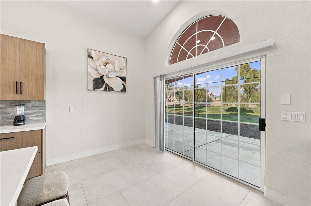 5708 S Desert Lakes Drive