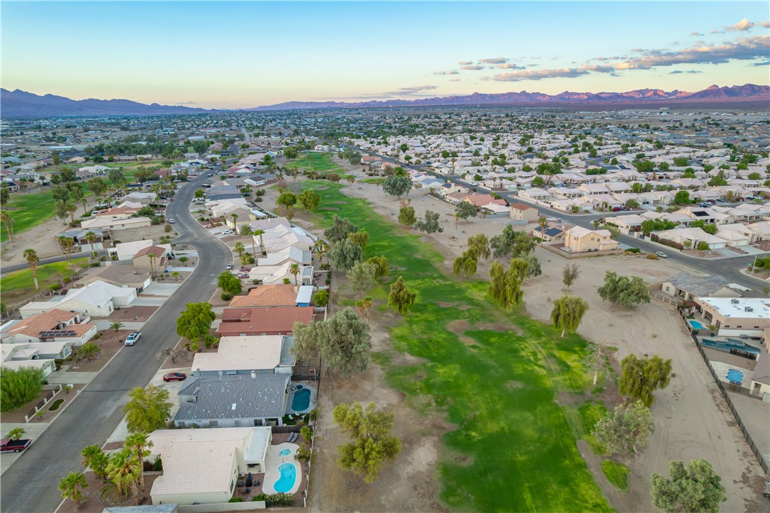 5708 S Desert Lakes Drive