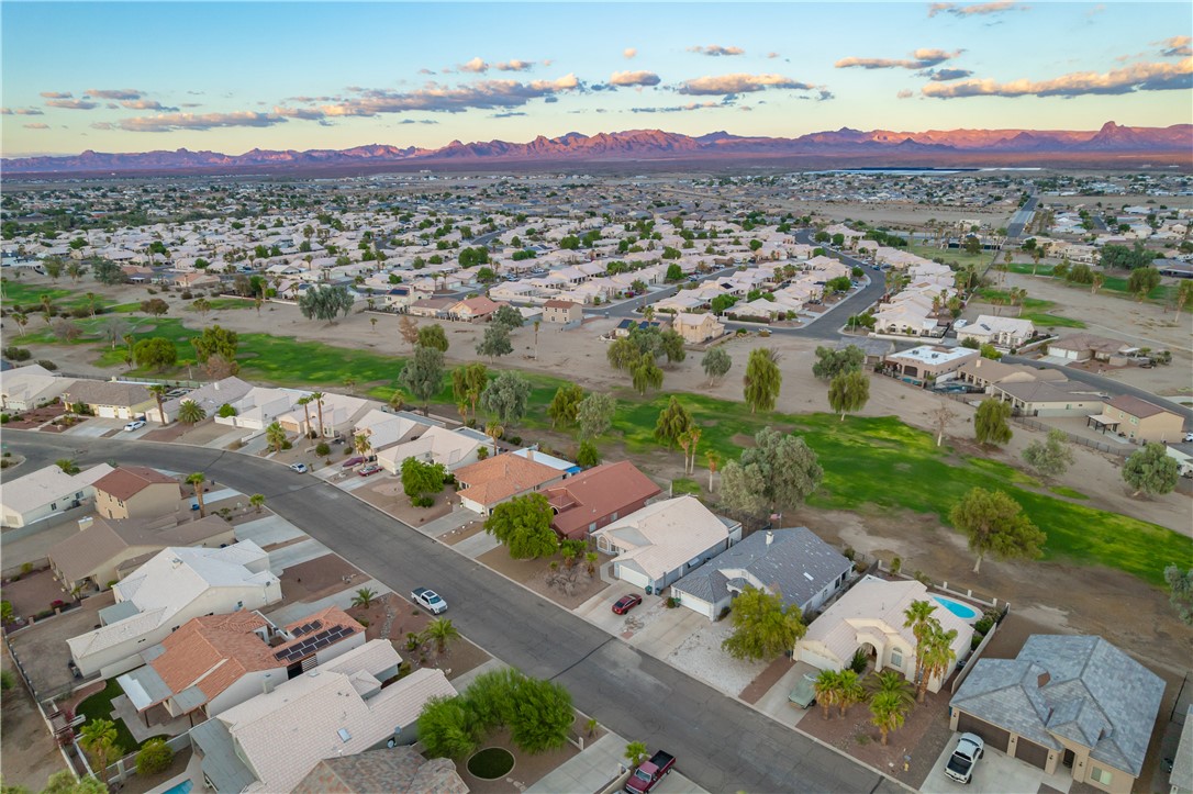 5708 S Desert Lakes Drive
