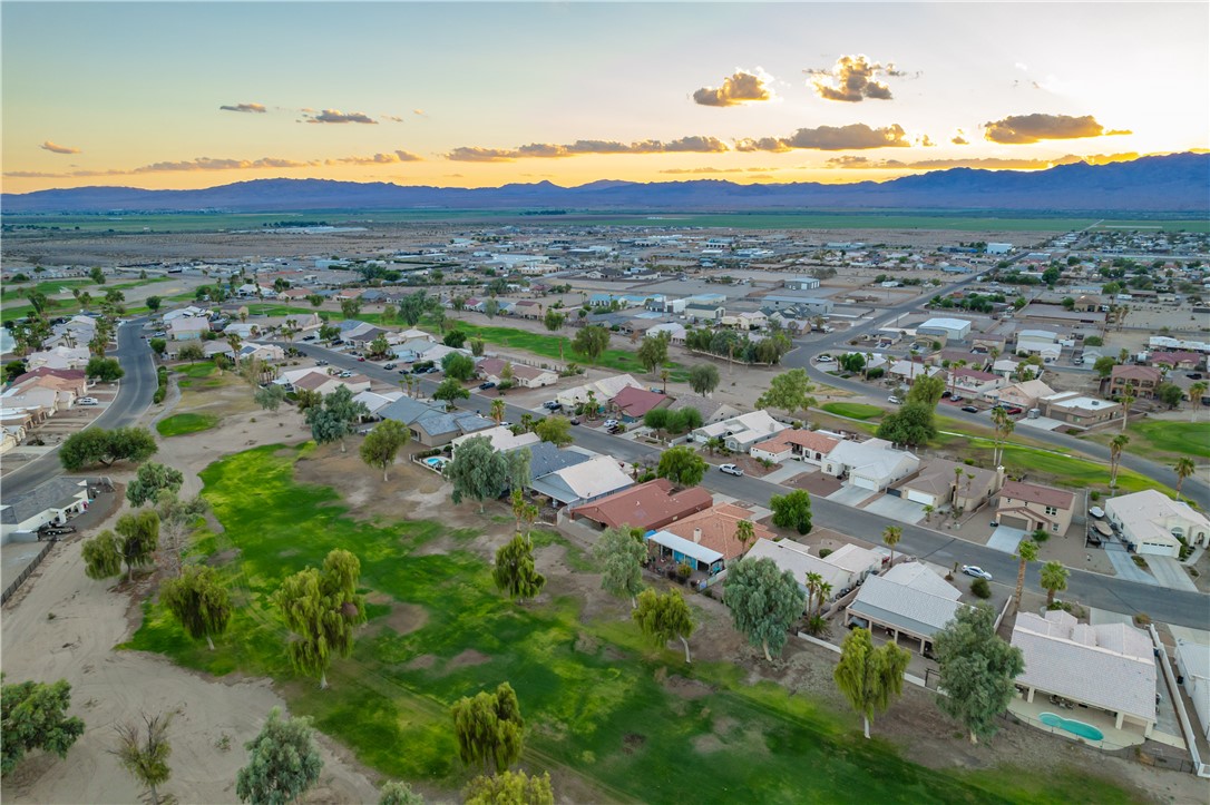 5708 S Desert Lakes Drive