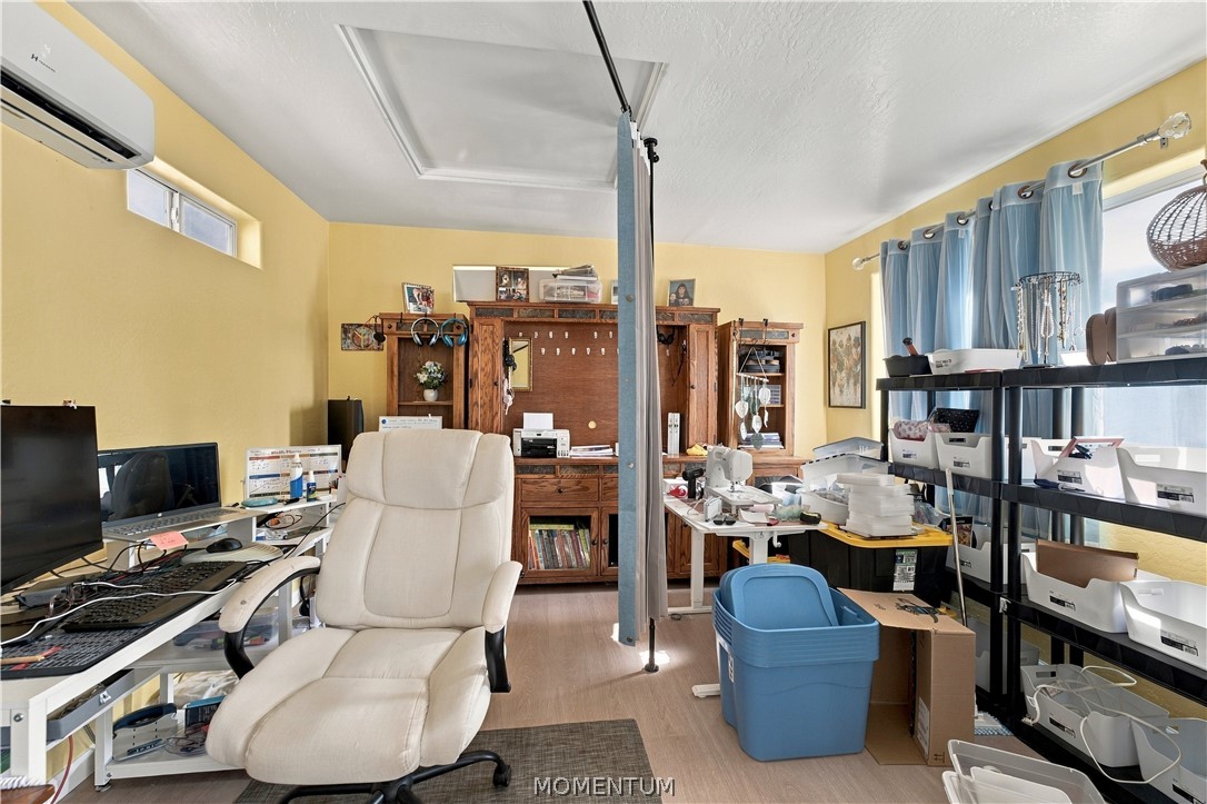 1208 E Cactus Valley Drive