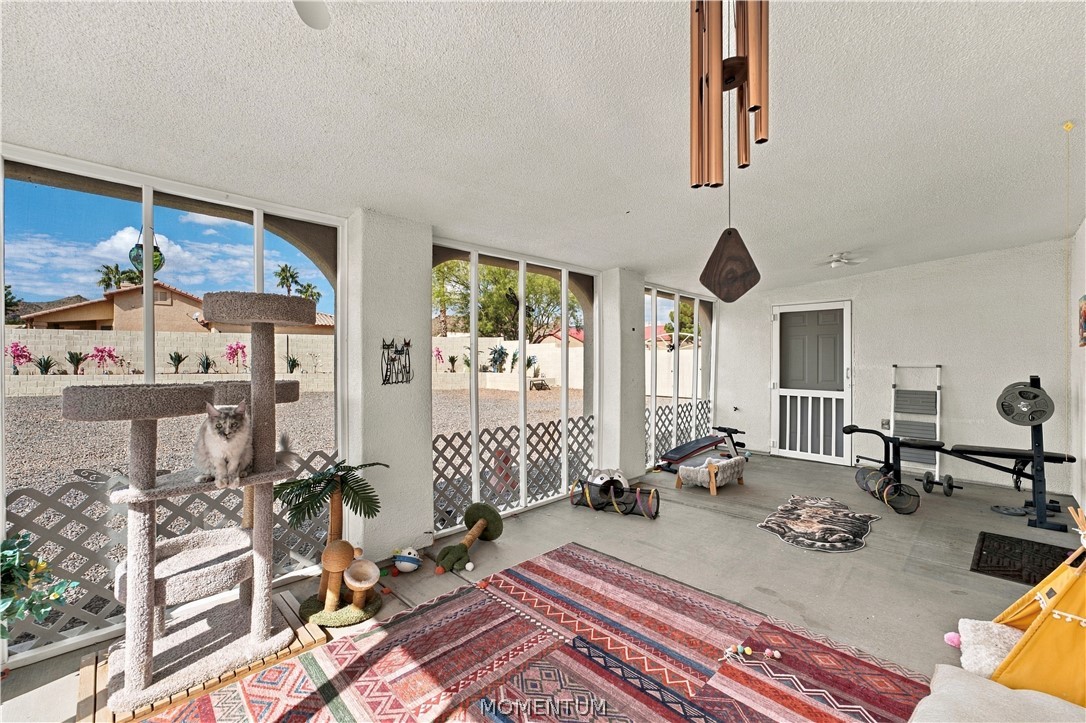 1208 E Cactus Valley Drive