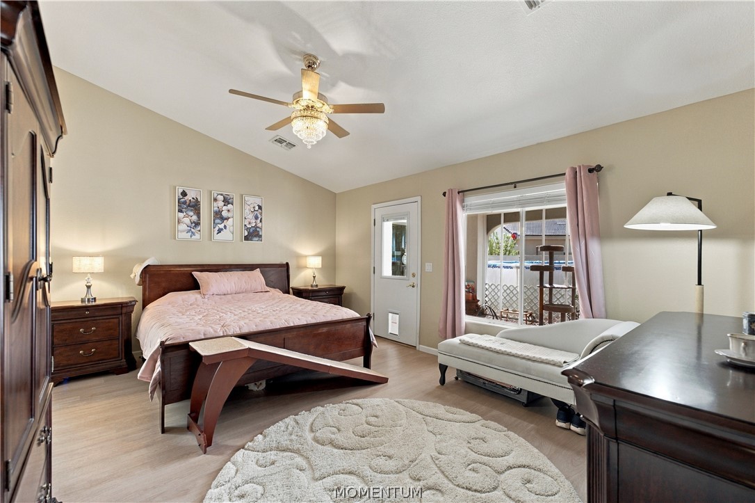 1208 E Cactus Valley Drive