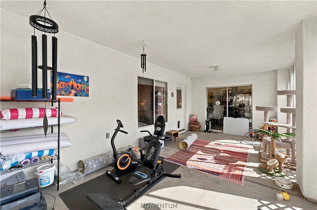 1208 E Cactus Valley Drive