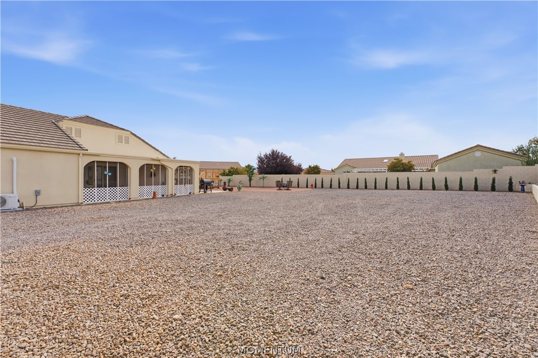 1208 E Cactus Valley Drive