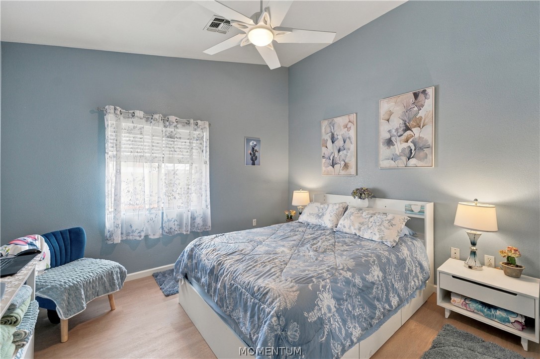 1208 E Cactus Valley Drive