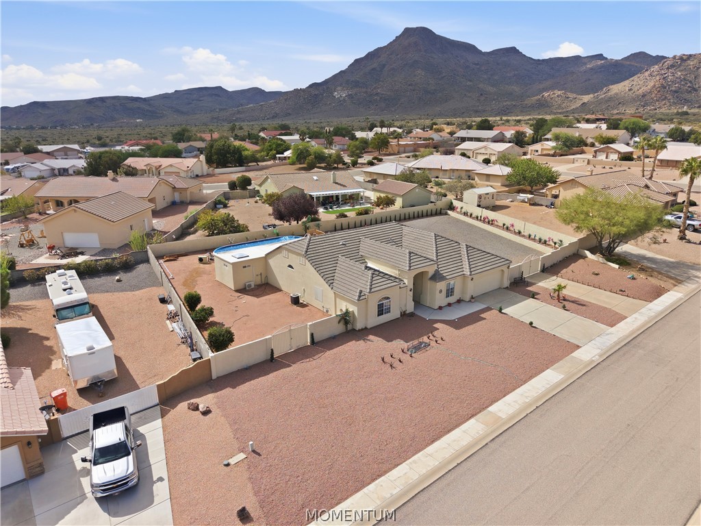 1208 E Cactus Valley Drive