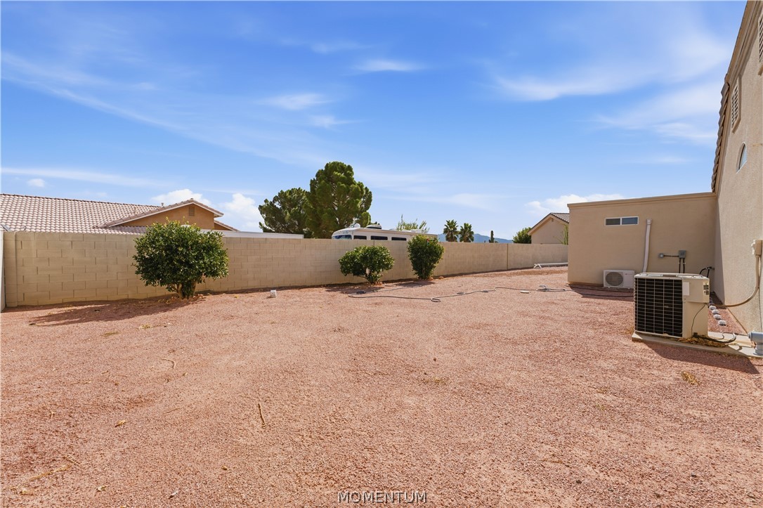 1208 E Cactus Valley Drive