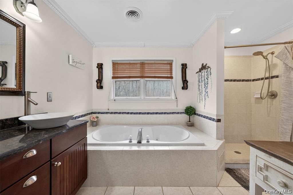 43 Greenwich Ave