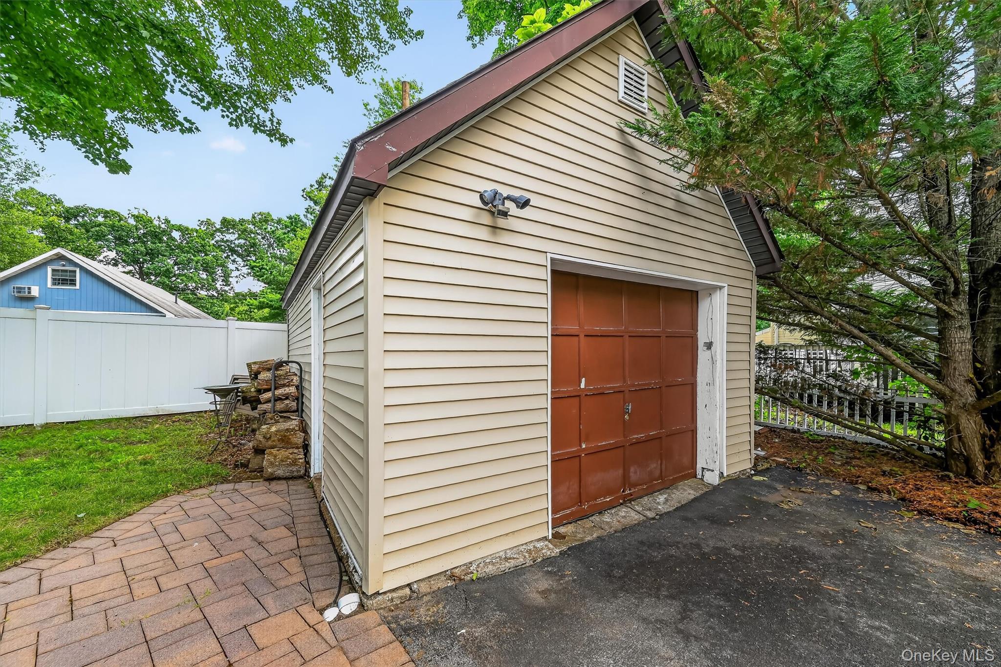 21 McGill Road