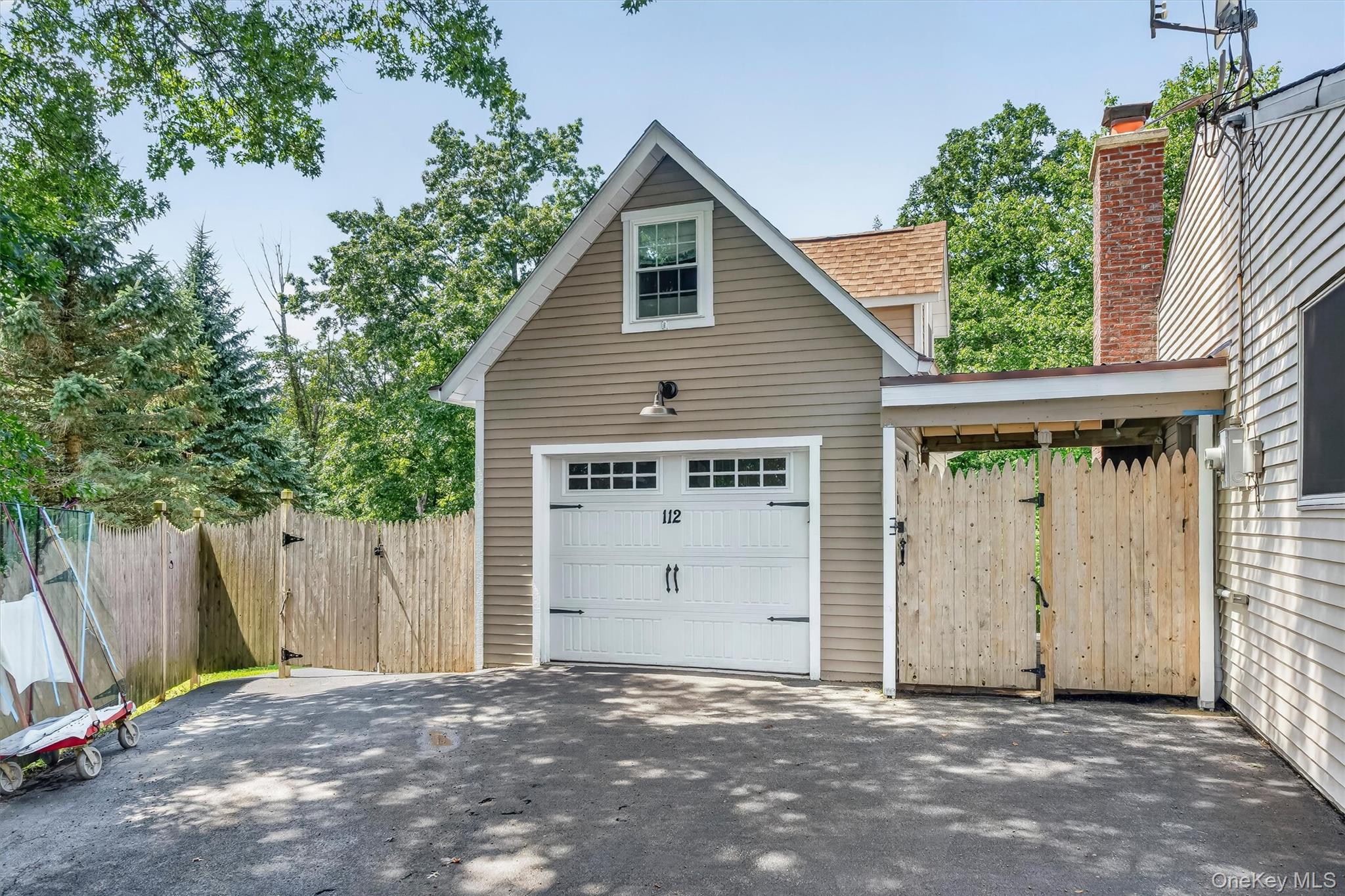 112 Mercury Court