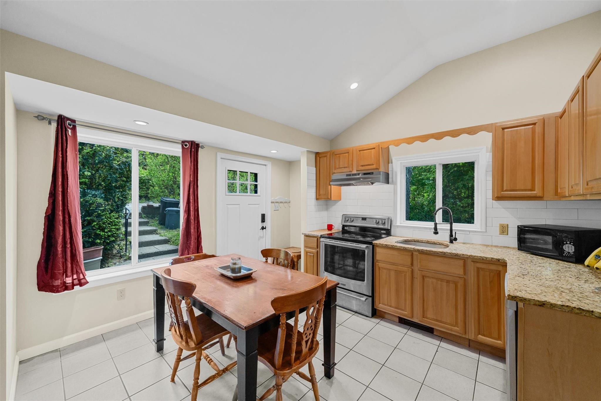 22 Claremont Trail