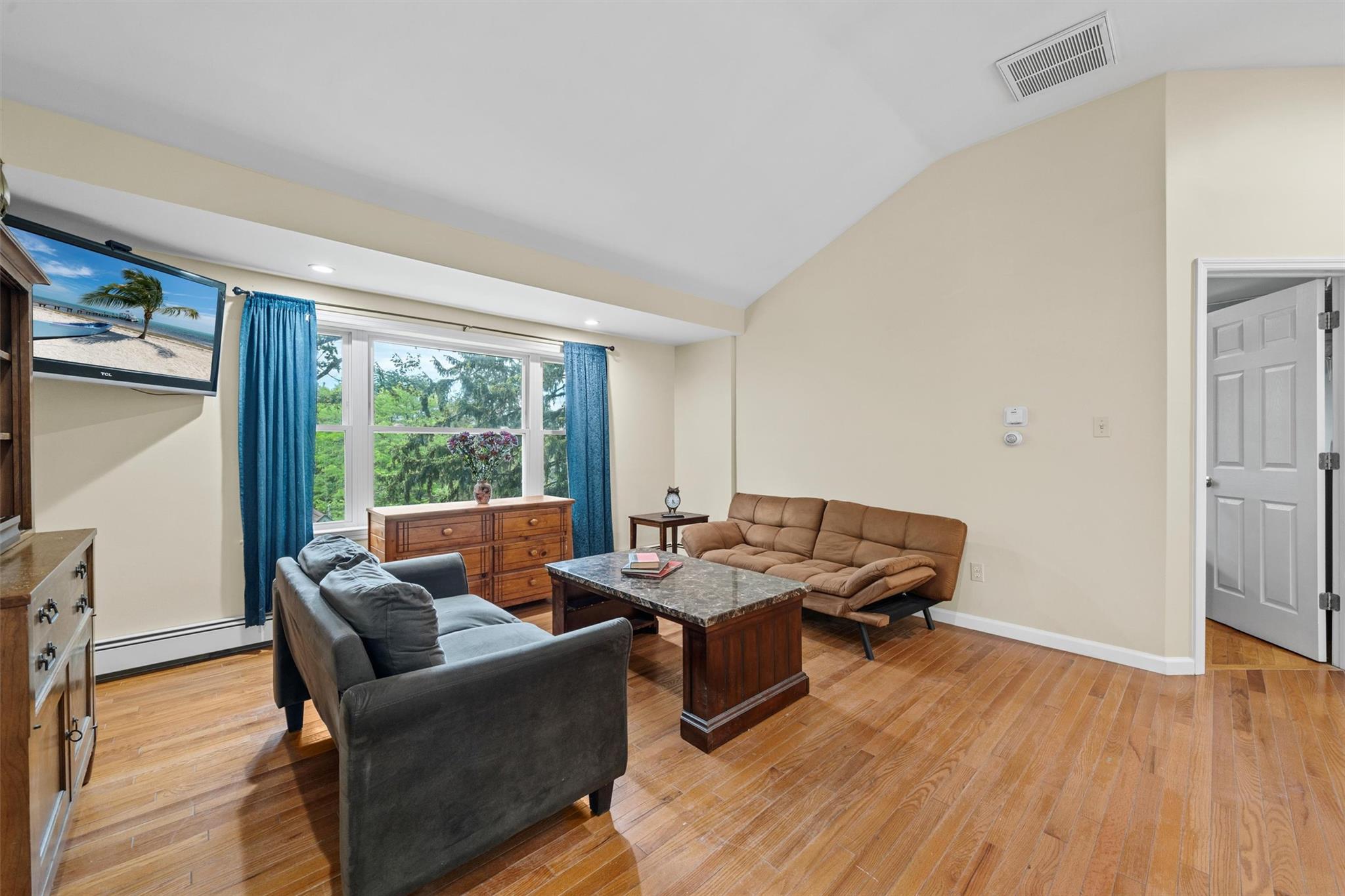 22 Claremont Trail