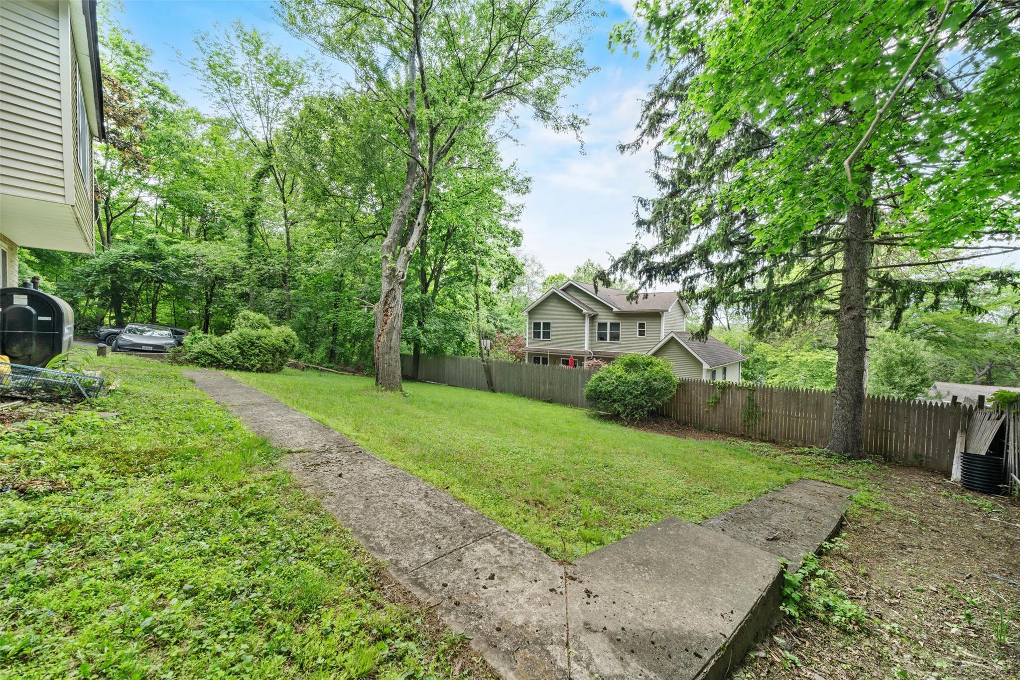 22 Claremont Trail