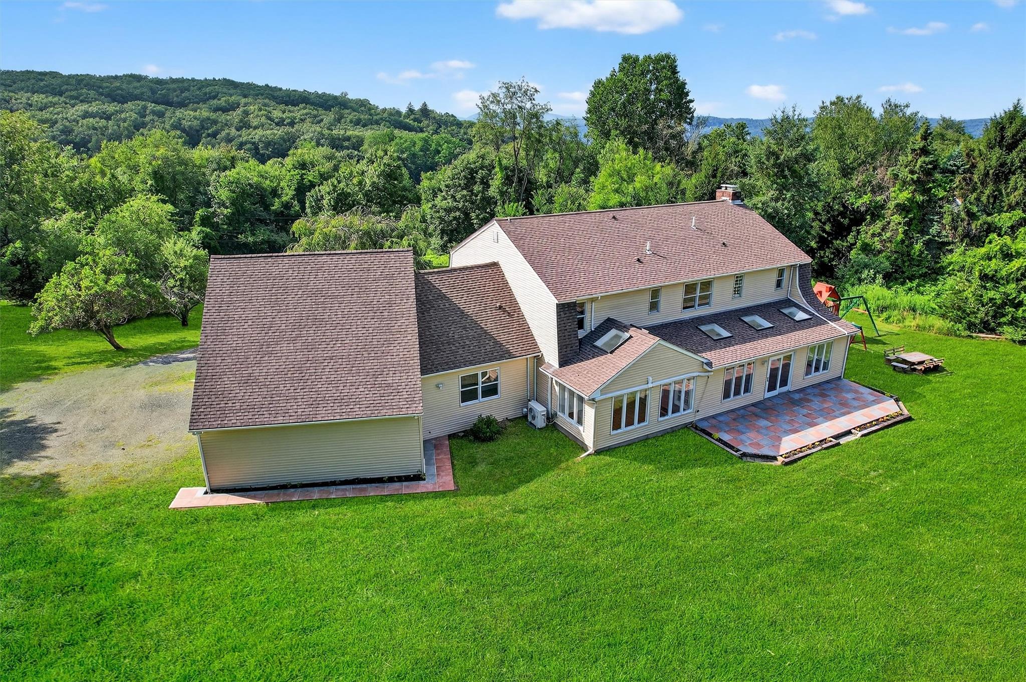 11 Deer Meadow Road