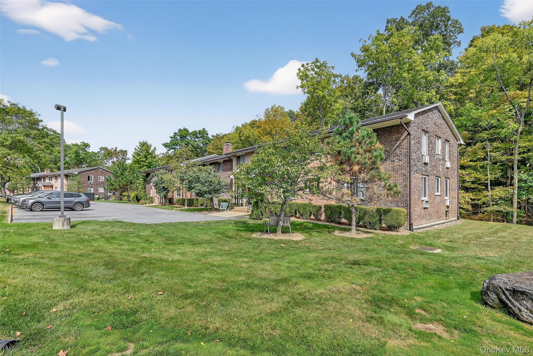 19 Barnett Drive Unit: 2-H