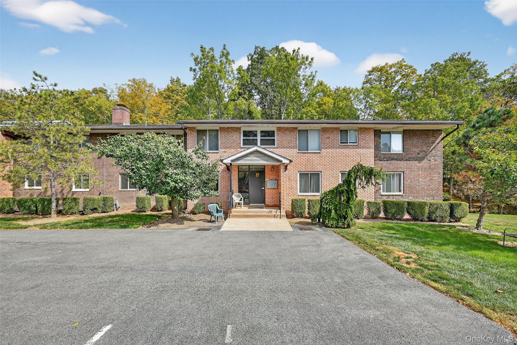 19 Barnett Drive Unit: 2-H