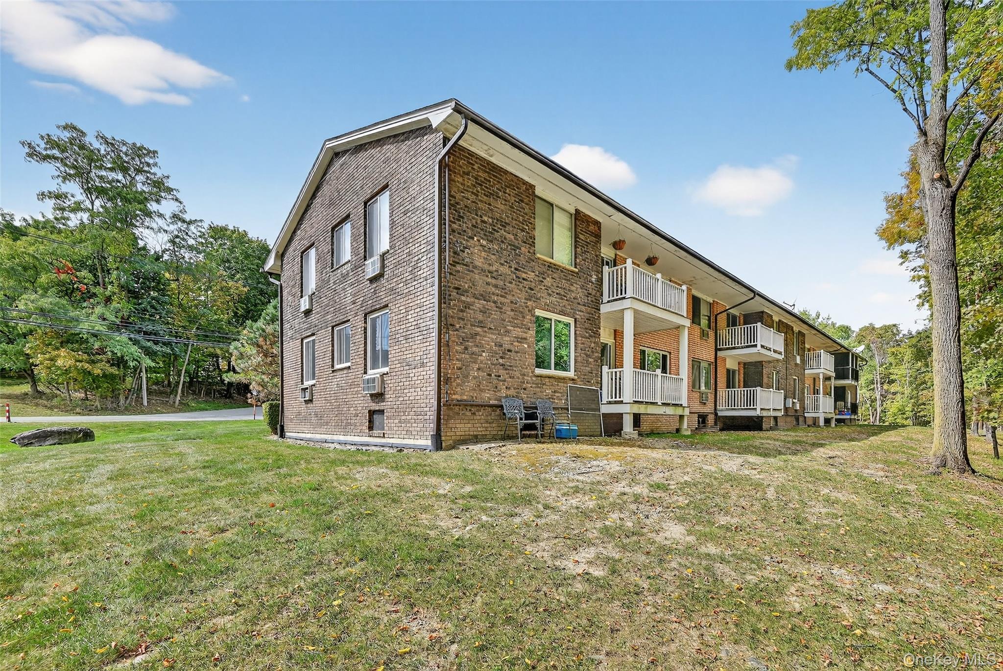 19 Barnett Drive Unit: 2-H