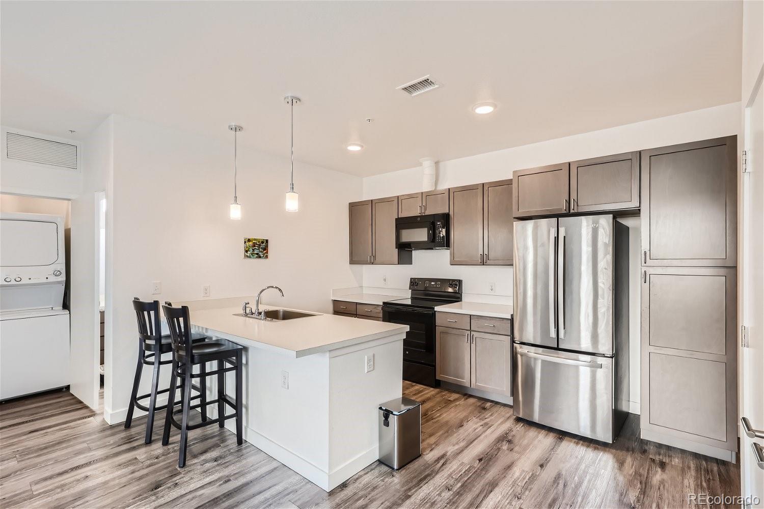 8475 E 36th Avenue Unit: 211