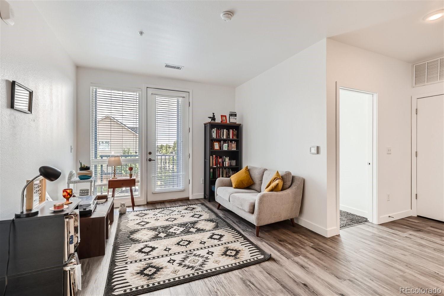 8475 E 36th Avenue Unit: 211